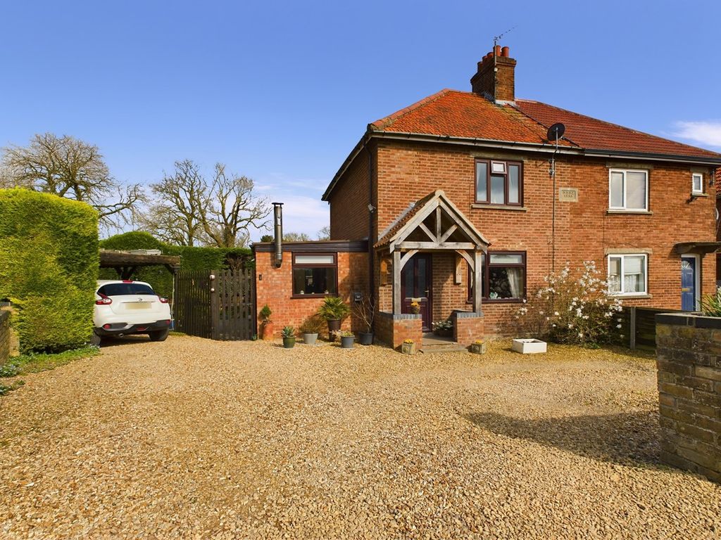 3 bed semidetached house for sale in Coronation Avenue, Nordelph