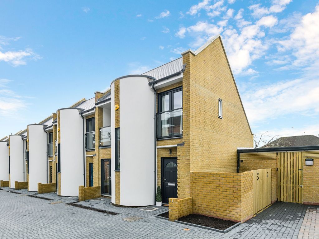 New home, 2 bed end terrace house for sale in Addington Road, Selsdon, South Croydon CR2, £