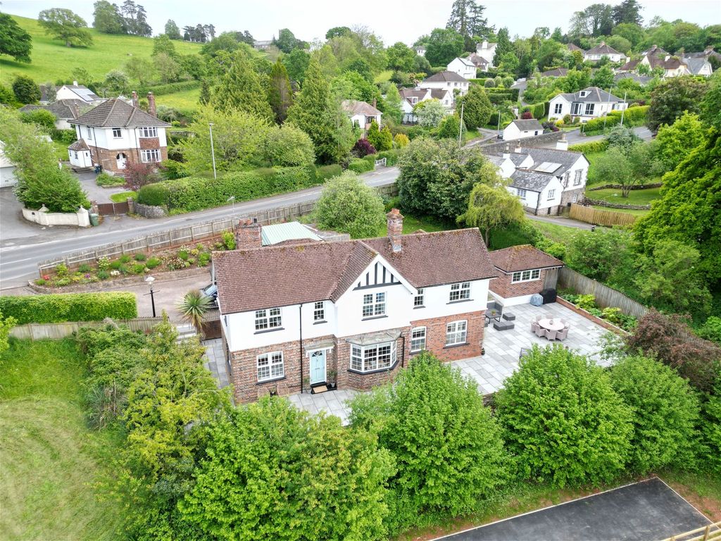 5 bed detached house for sale in Totnes Road, Newton Abbot TQ12, £
