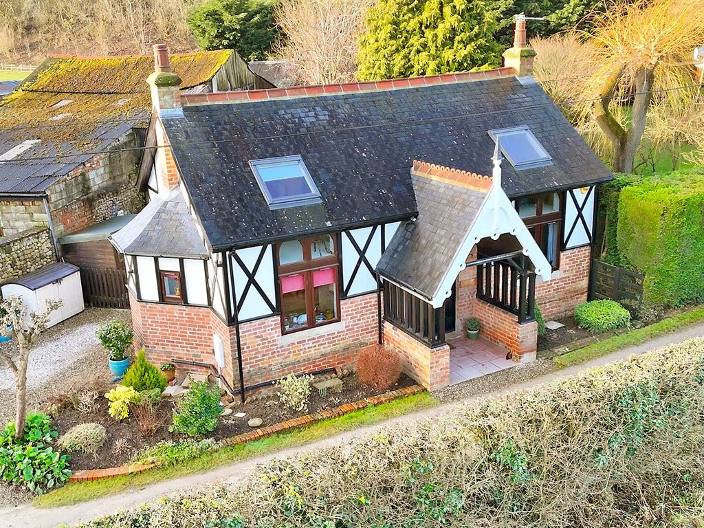 3 bed detached house for sale in South Stainley, Harrogate HG3, £