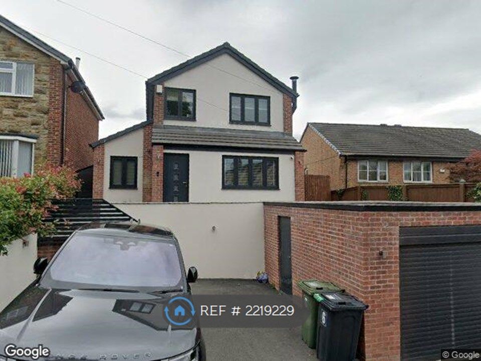 3 bed detached house to rent in Francis Street, Mirfield WF14, £1,350