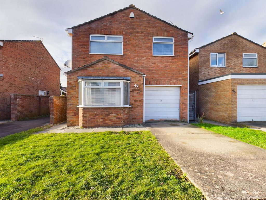 3 bed detached house for sale in Butterfield Park, Clevedon, North