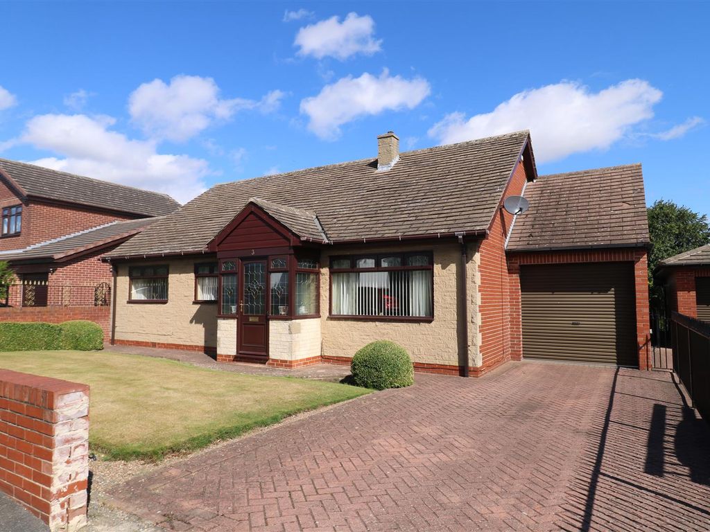 3 bed detached bungalow for sale in Elm Way, WathUponDearne