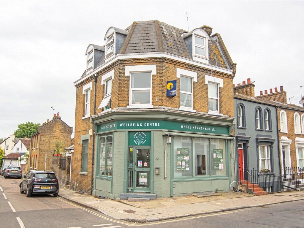 1 bed flat to rent in High Street, Hampton Wick, Kingston Upon Thames