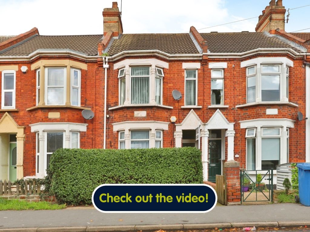 3 bed terraced house for sale in Hull Road, Hedon, Hull HU12, £140,000