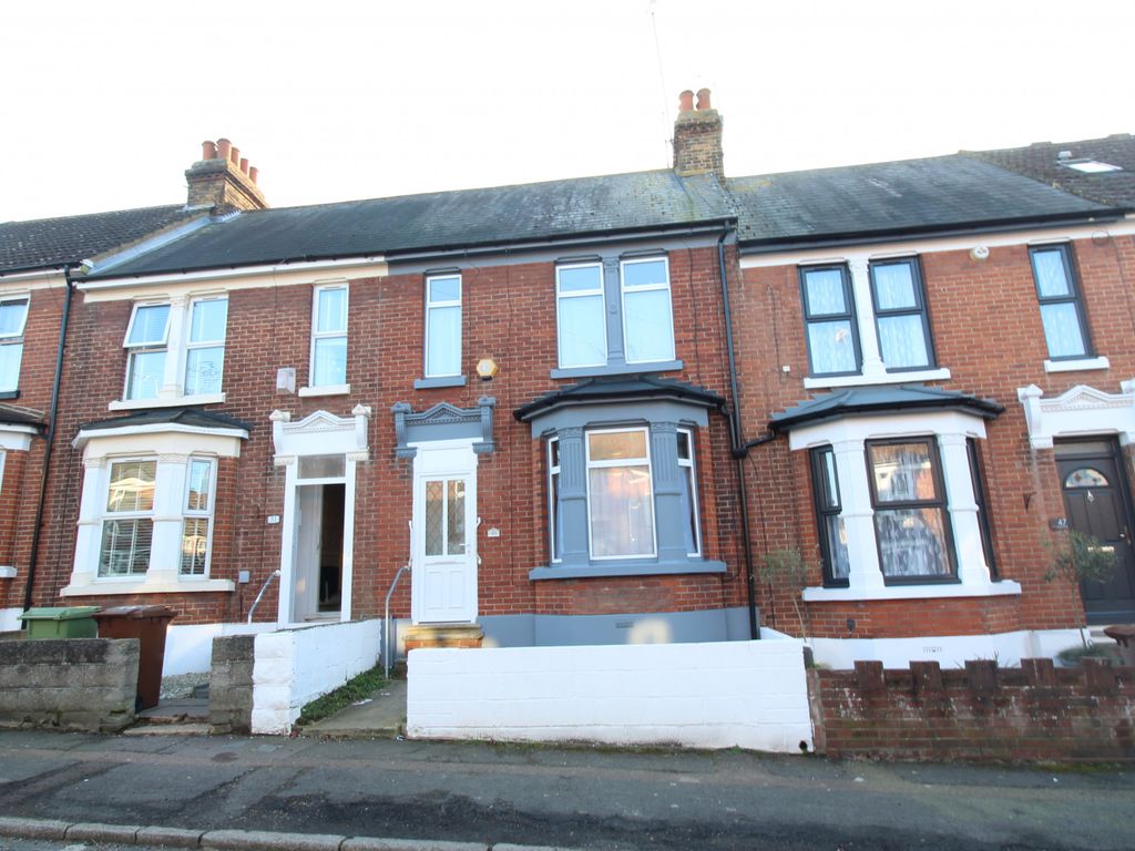 3 bed terraced house to rent in Valley Road, Gillingham ME7 Zoopla
