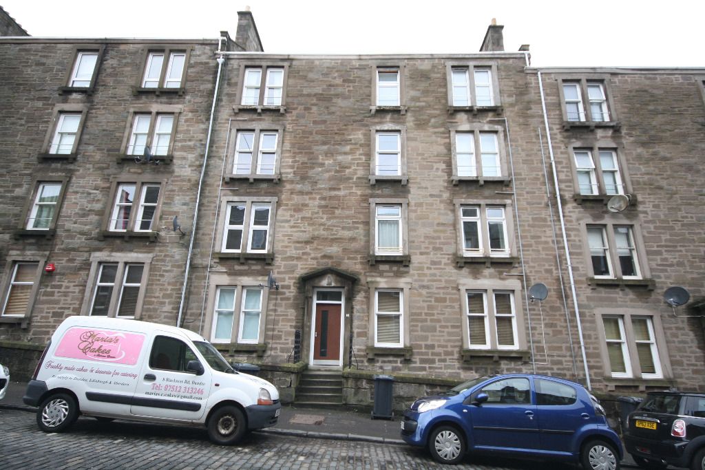 1 bed flat to rent in Forest Park Road, West End, Dundee DD1, £600 pcm