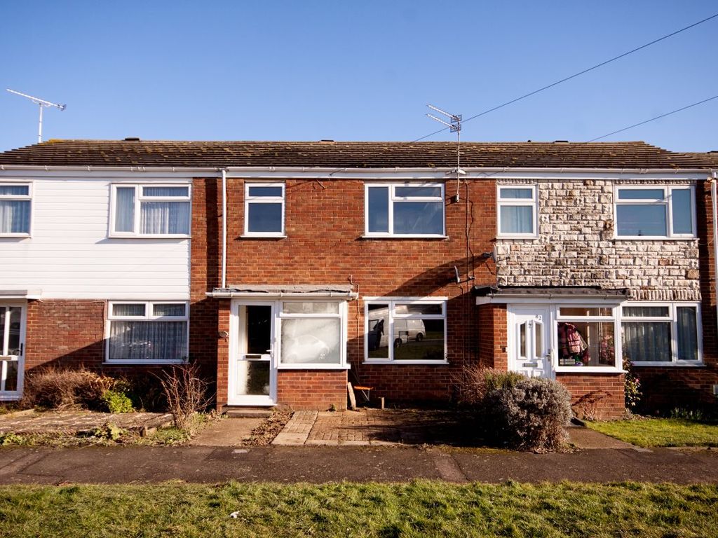 3 bed property to rent in Oak Road, Sittingbourne ME10 Zoopla