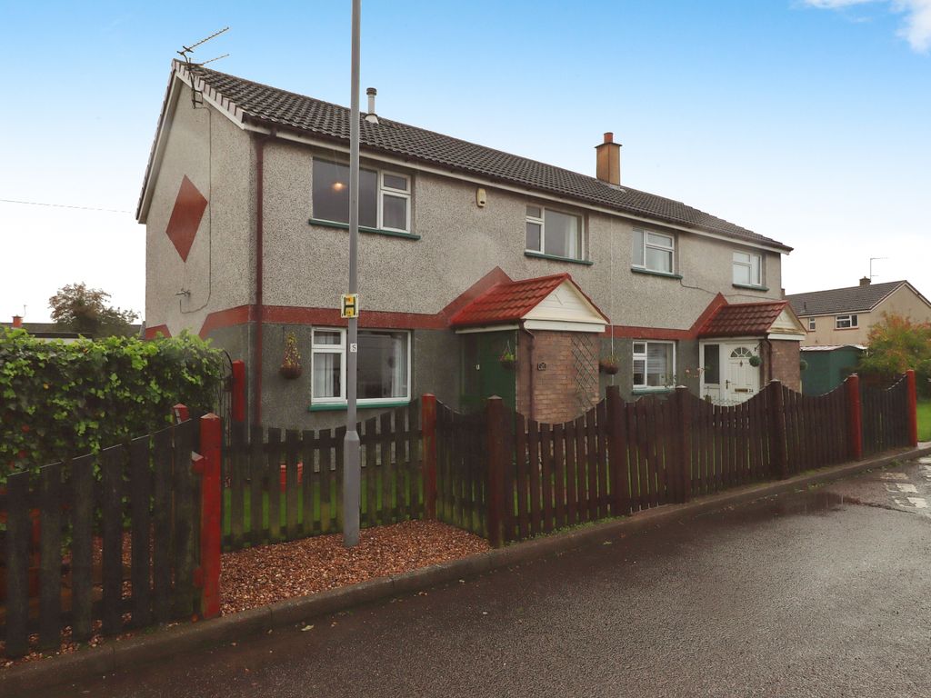 3 bed semidetached house for sale in Dorchester Road, Doncaster DN11
