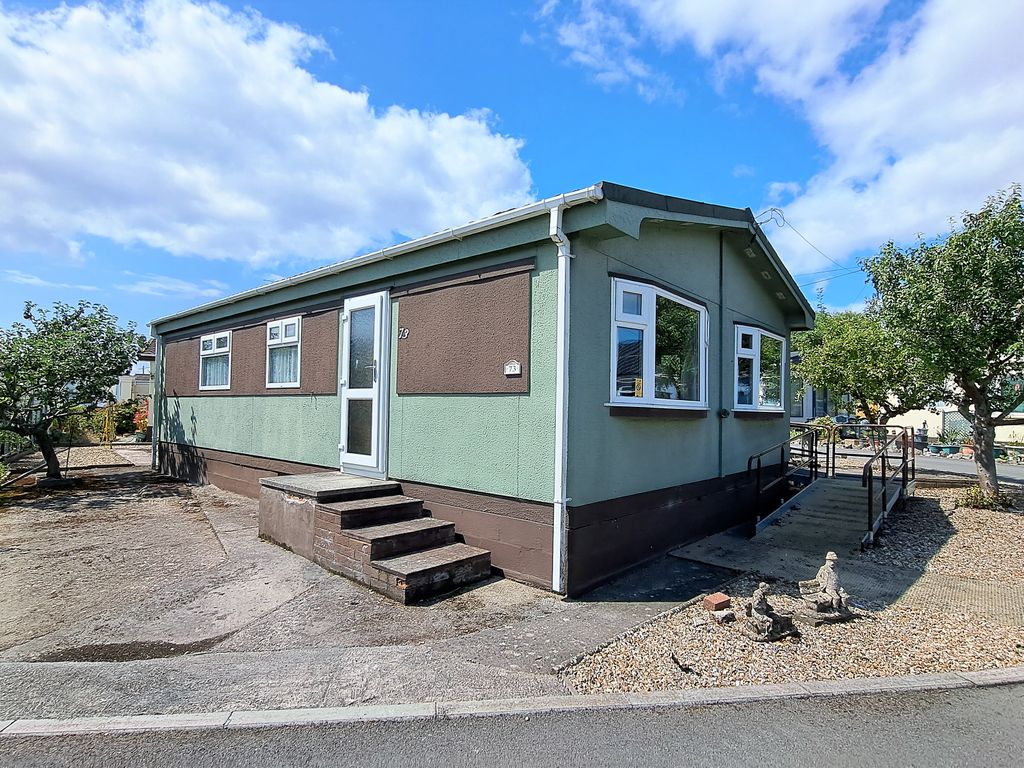2 bed mobile/park home for sale in Hutton Park, Hutton Moor Lane, West
