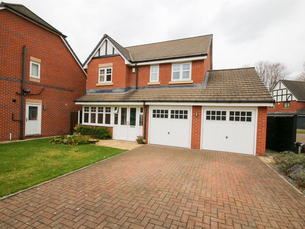 4 bed detached house for sale in Godolphin Close, Eccles, Manchester