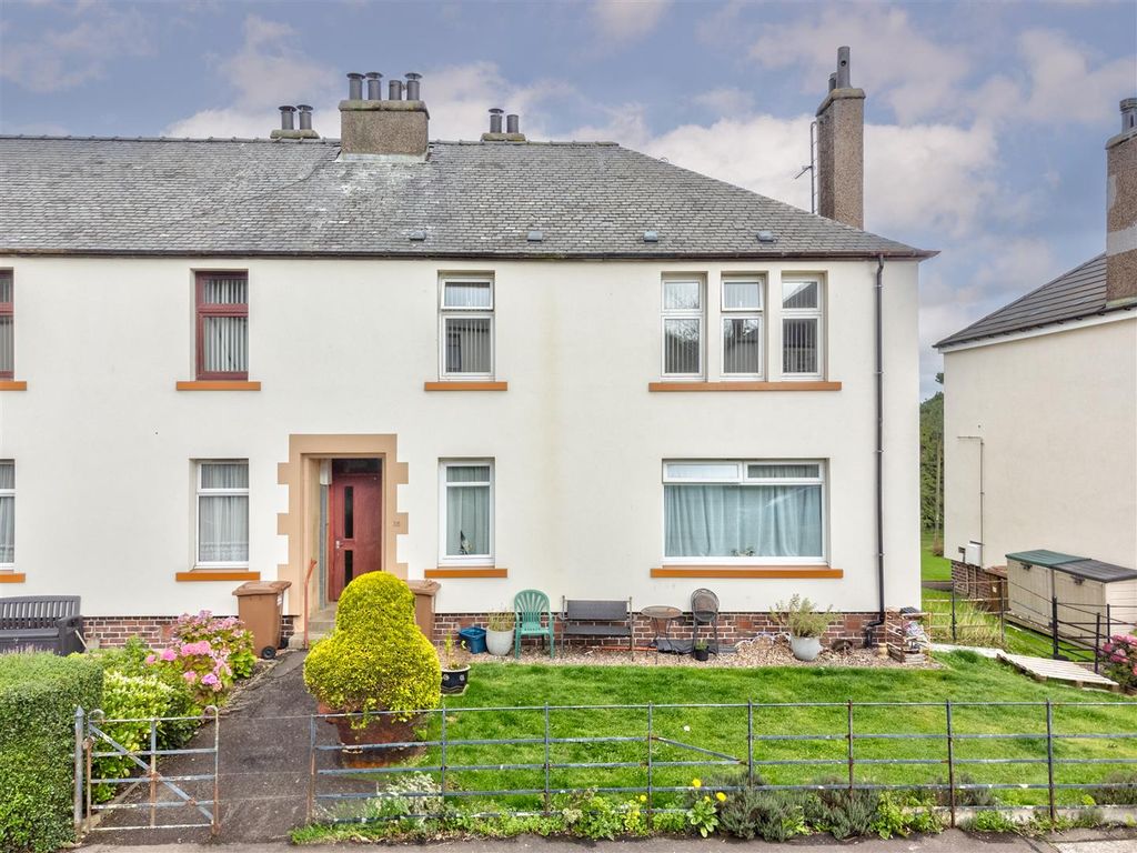 2 bed flat for sale in Barnes Avenue, Dundee DD4, £90,000 Zoopla