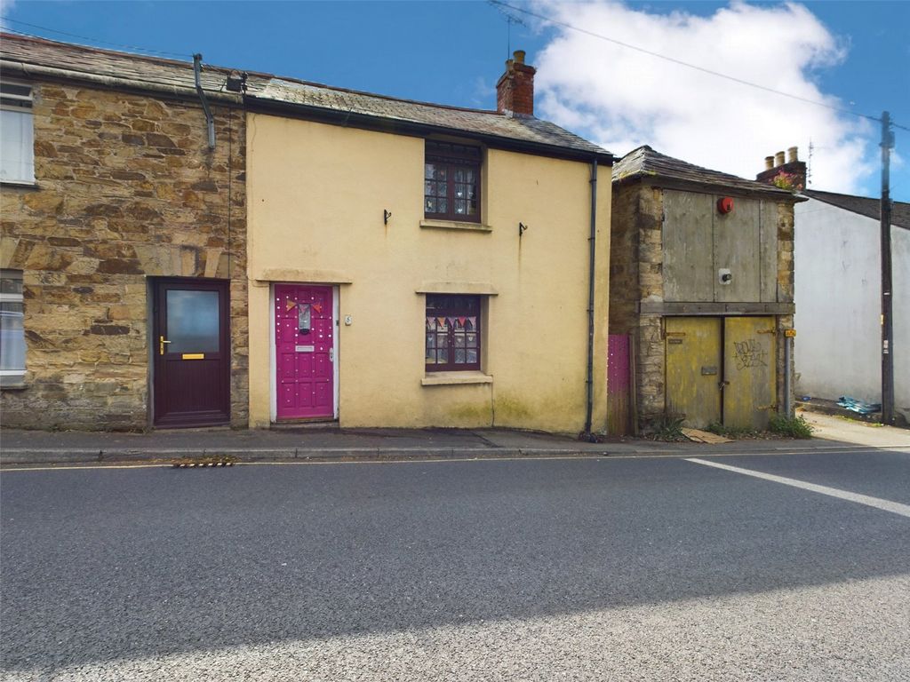 2 bed semidetached house for sale in Barn Lane, Bodmin PL31, £160,000