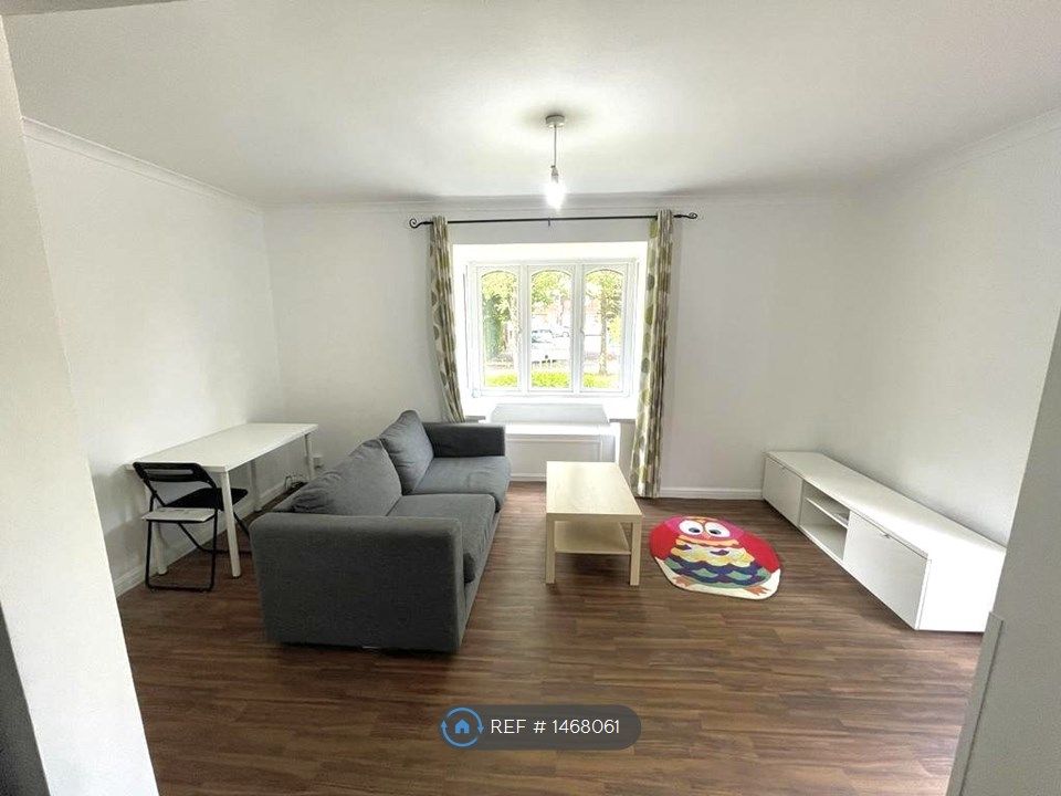 1 bed flat to rent in Sarah Court, Northolt UB5 Zoopla