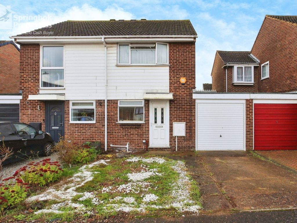 2 bed semidetached house for sale in Auden Road, Larkfield, Aylesford