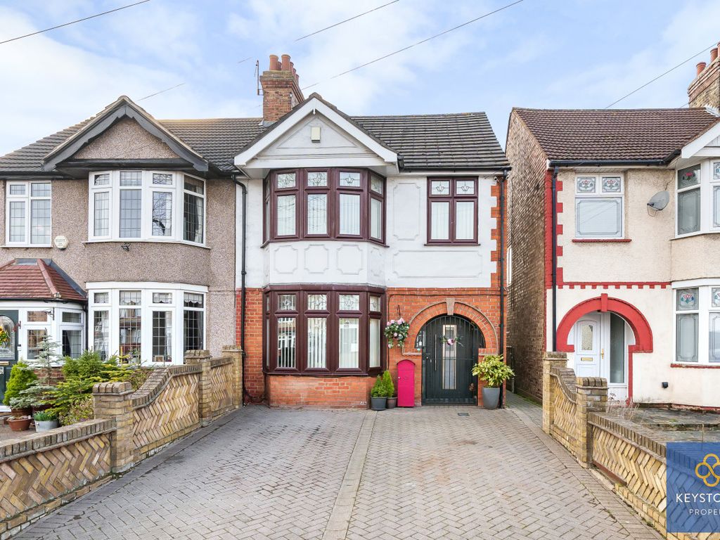 3 bed semidetached house for sale in Collier Row Lane, Collier Row, Romford RM5 Zoopla