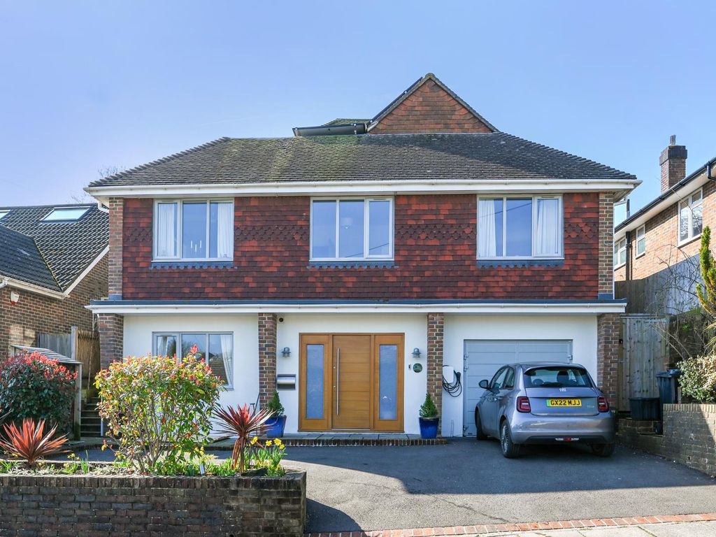 5 bed property for sale in Hillside Way, Withdean, Brighton BN1, £