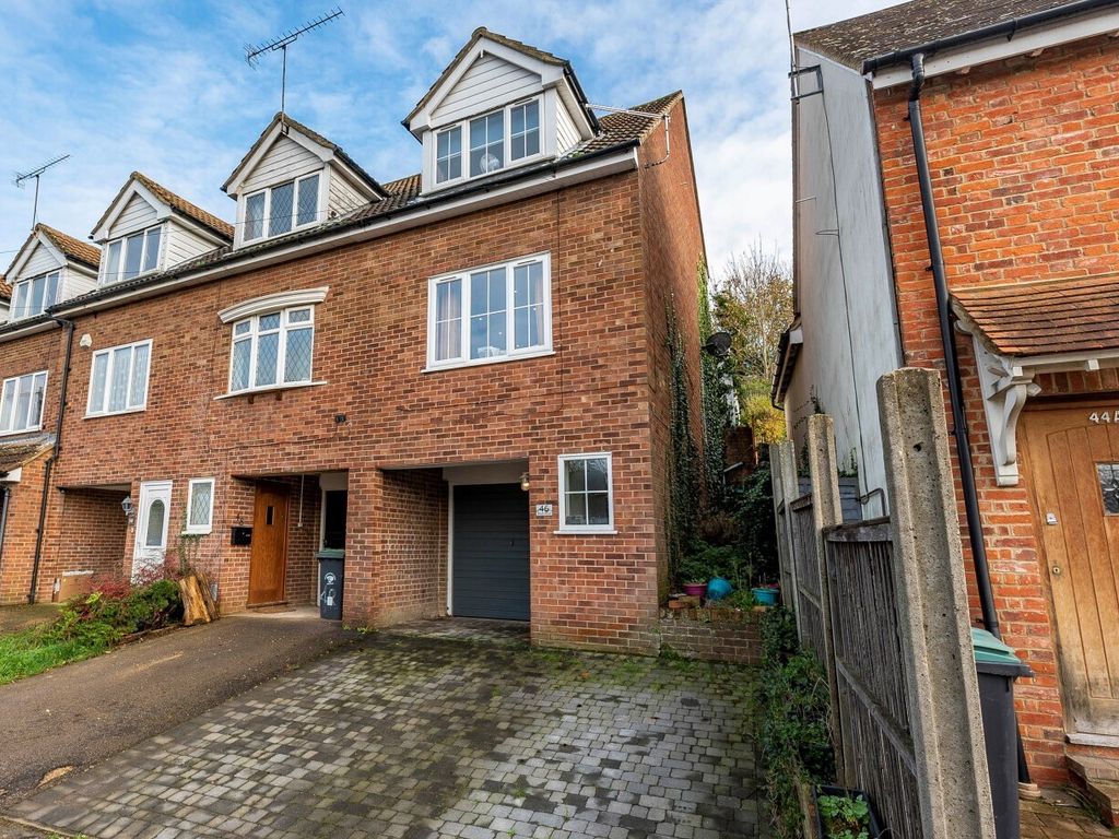West Road, Stansted, Essex CM24  