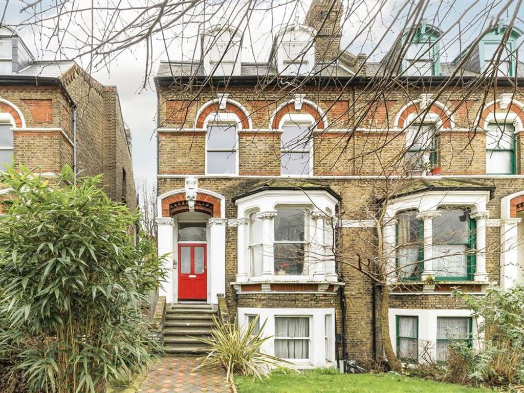 2 bed flat to rent in New Cross Road, London SE14, £1,850 pcm Zoopla