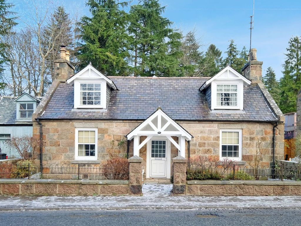 3 bed detached house for sale in North Deeside Road, Kincardine Oneil