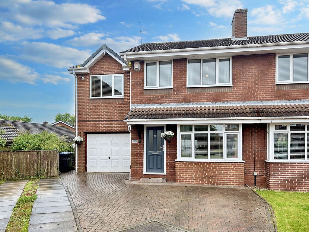 4 bed semidetached house for sale in Bewley Grove, Peterlee SR8, £