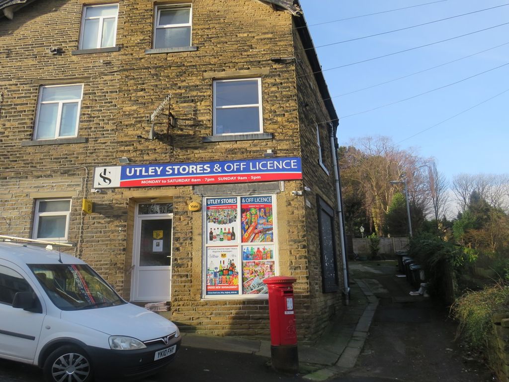 Retail premises for sale in Green Head Lane, Keighley BD20, £15,000