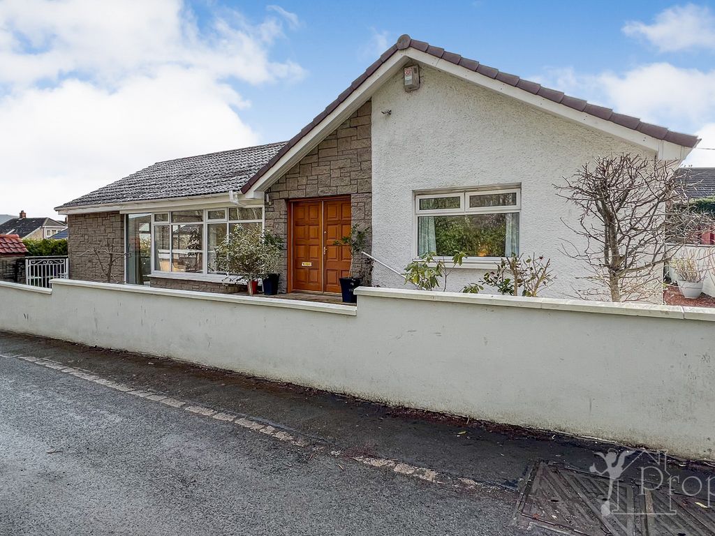 4 bed bungalow for sale in Allanshaw Gardens, Hamilton ML3 Zoopla