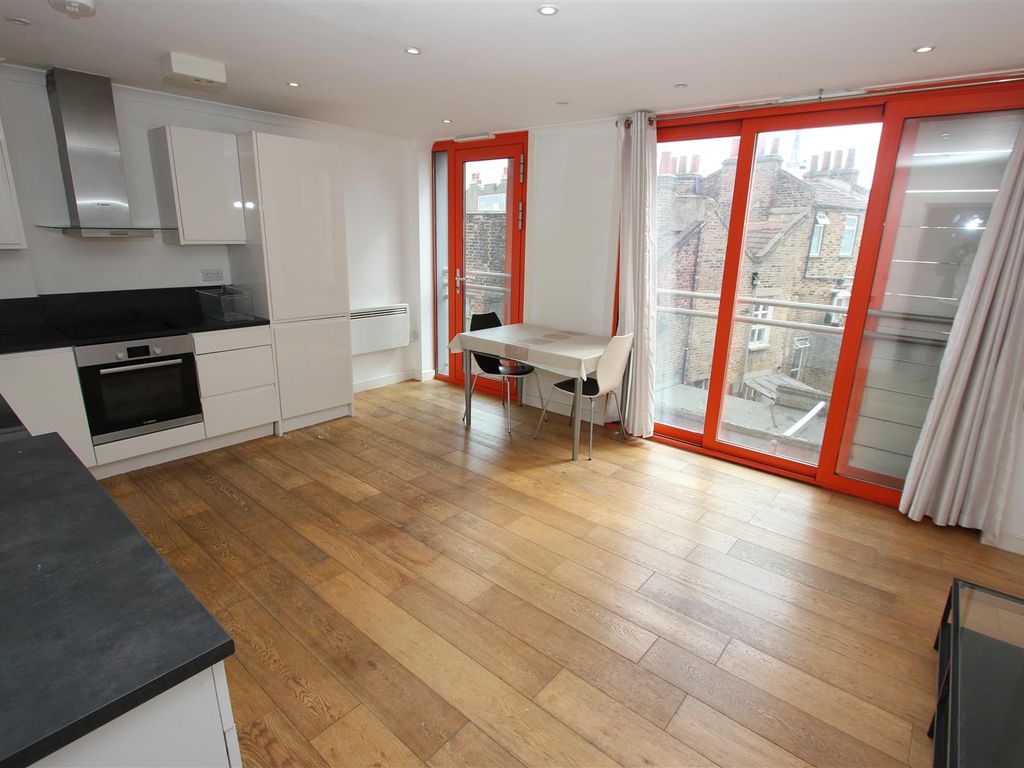 1 bed flat to rent in Rosea House, 4 Boulcott Street, Limehouse E1 Zoopla