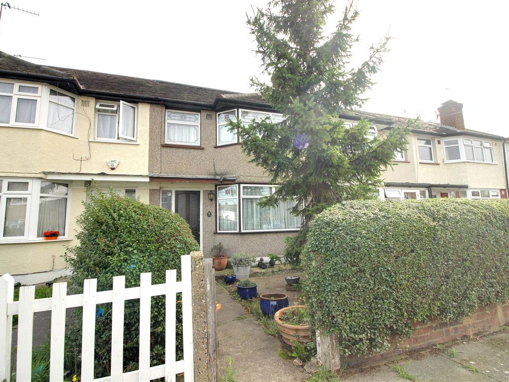 3 bed terraced house for sale in Charlton Road, London N9, £450,000