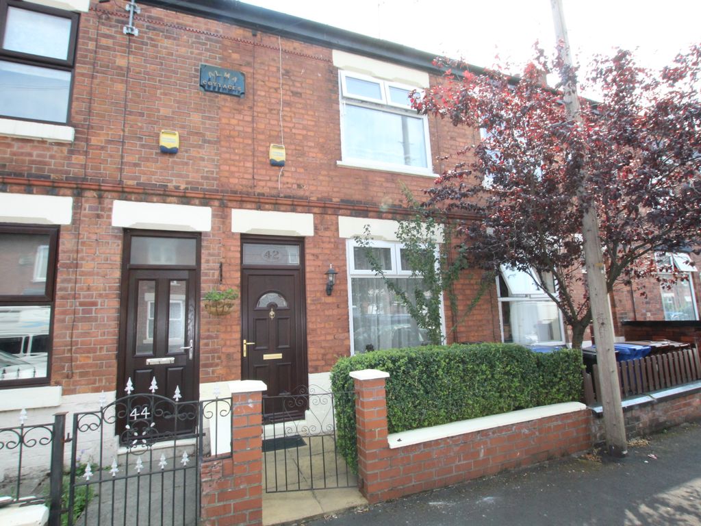 2 bed terraced house for sale in Charles Street, Stockport SK1 Zoopla