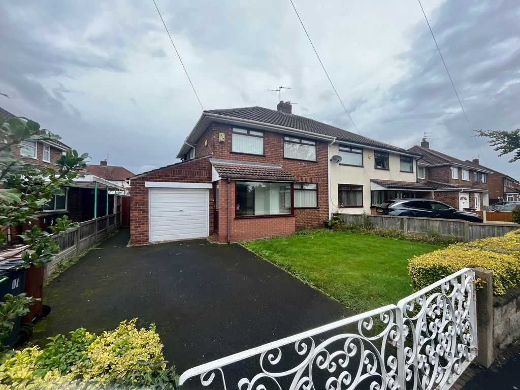 3 bed semidetached house for sale in Bull Bridge Lane, Aintree