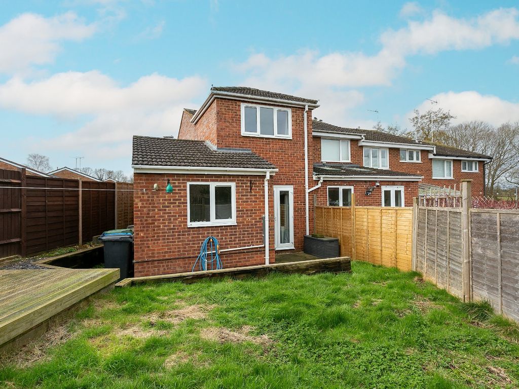 2 bed end terrace house for sale in High Wych Way, Hemel Hempstead