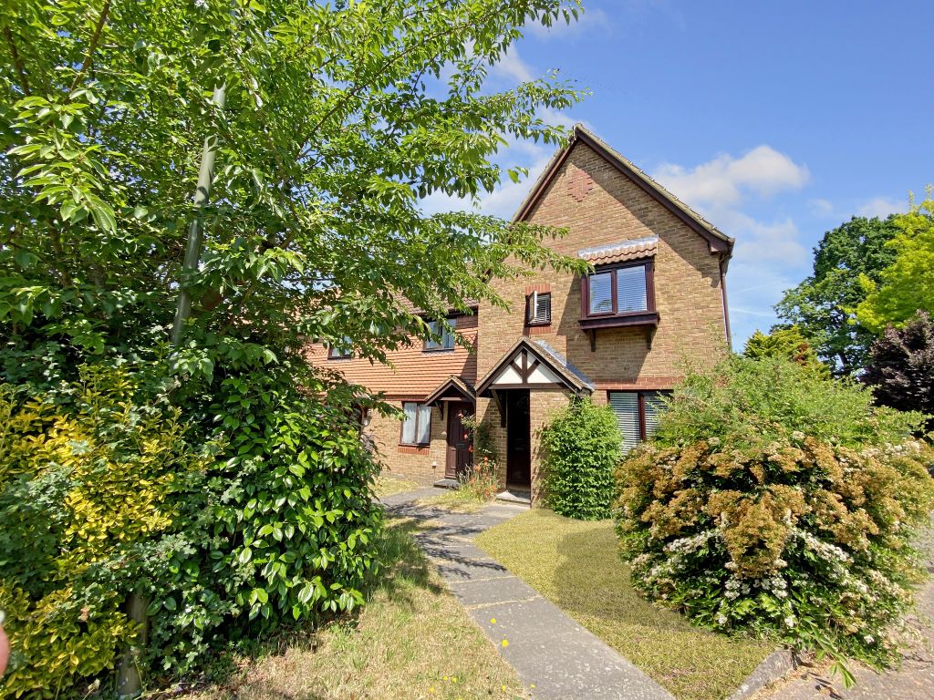 1 bed end terrace house for sale in Martinsyde, Woking GU22 Zoopla