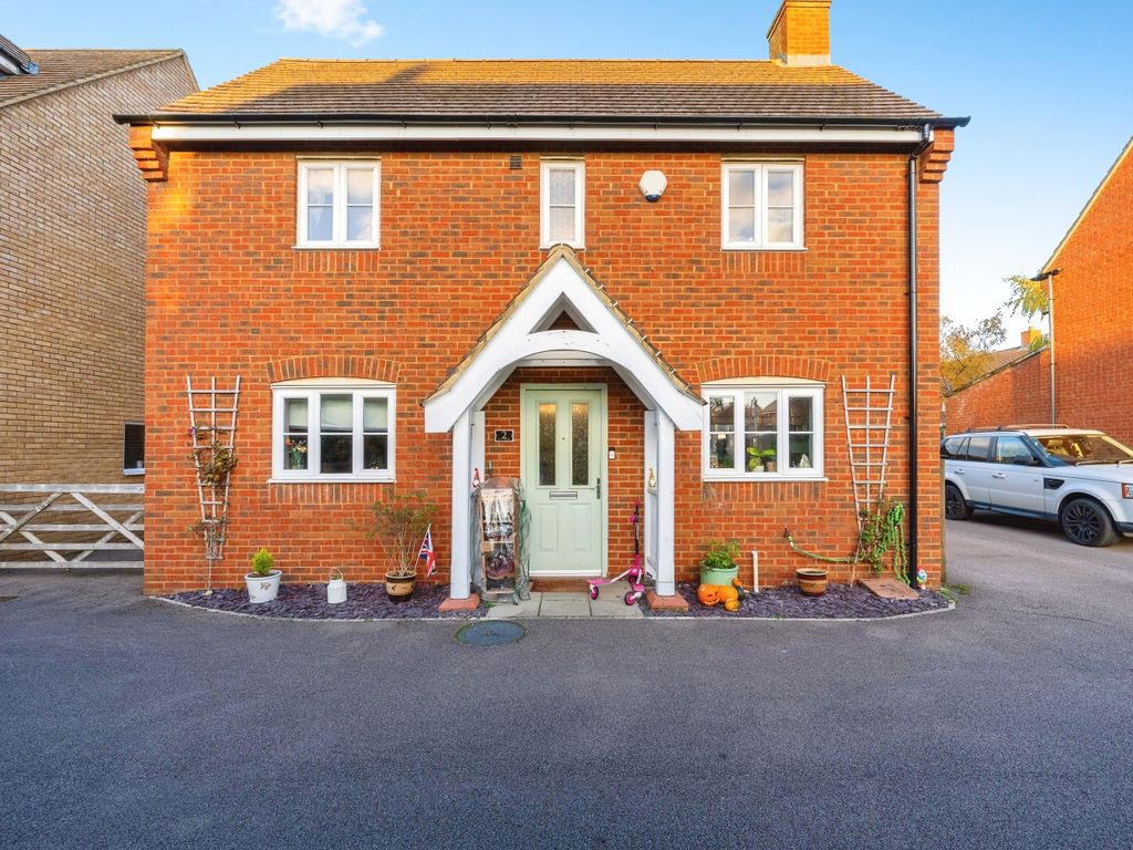 4 bed detached house for sale in Heron Gardens, Wixams, Bedford