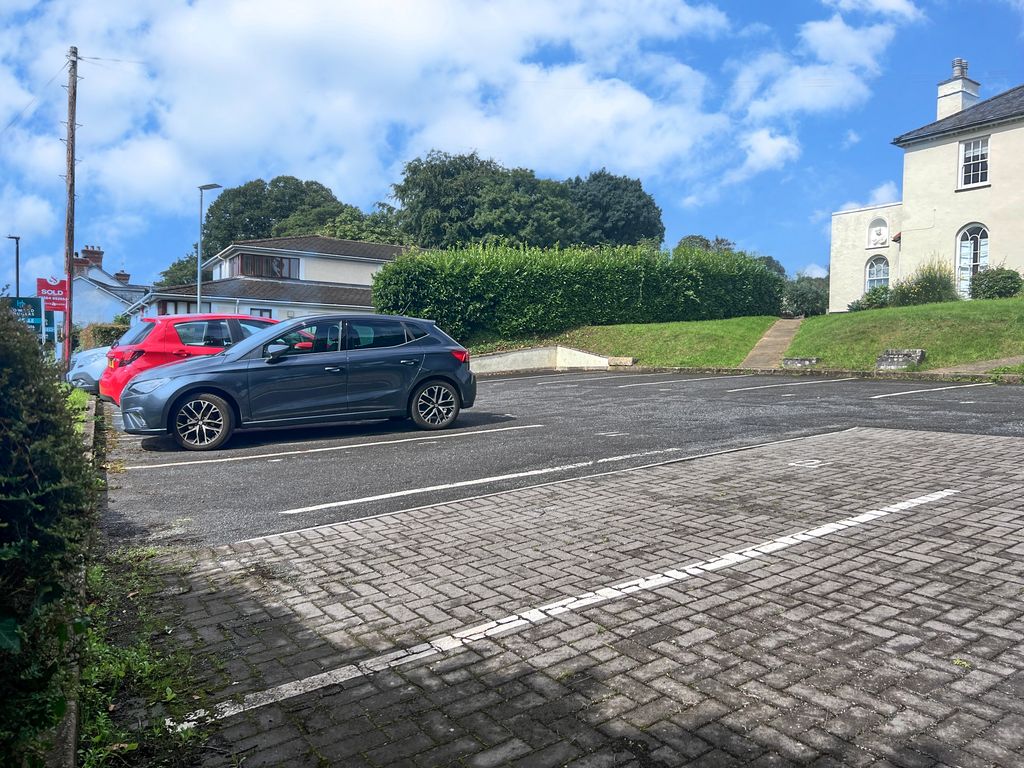Parking/garage to rent in Eastern Road, Ashburton, Newton Abbot TQ13, £85 pcm Zoopla