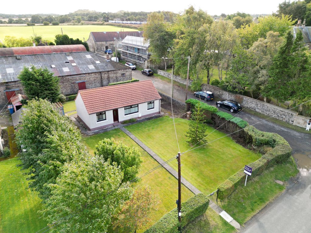 3 bed detached bungalow for sale in Pardovan Holdings, Philpstoun