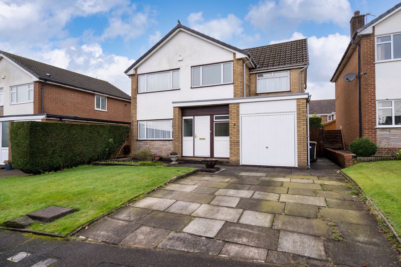 4 bed detached house to rent in Sandwood Avenue, Ladybridge, Bolton BL3