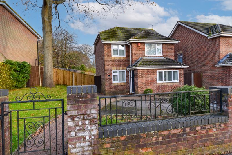 3 bed detached house for sale in Ladybridge Road, Purbrook