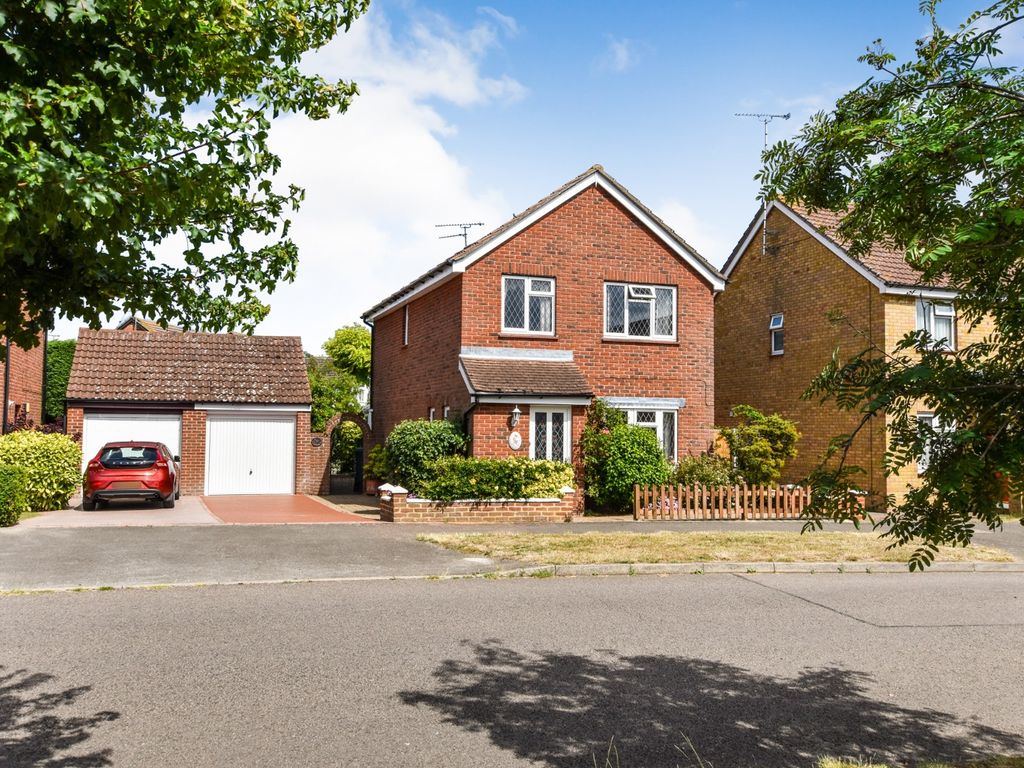4 bed detached house for sale in Lawling Avenue, Heybridge, Maldon CM9