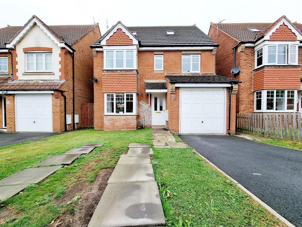 5 bed detached house for sale in Ovington Close, Templetown, Consett