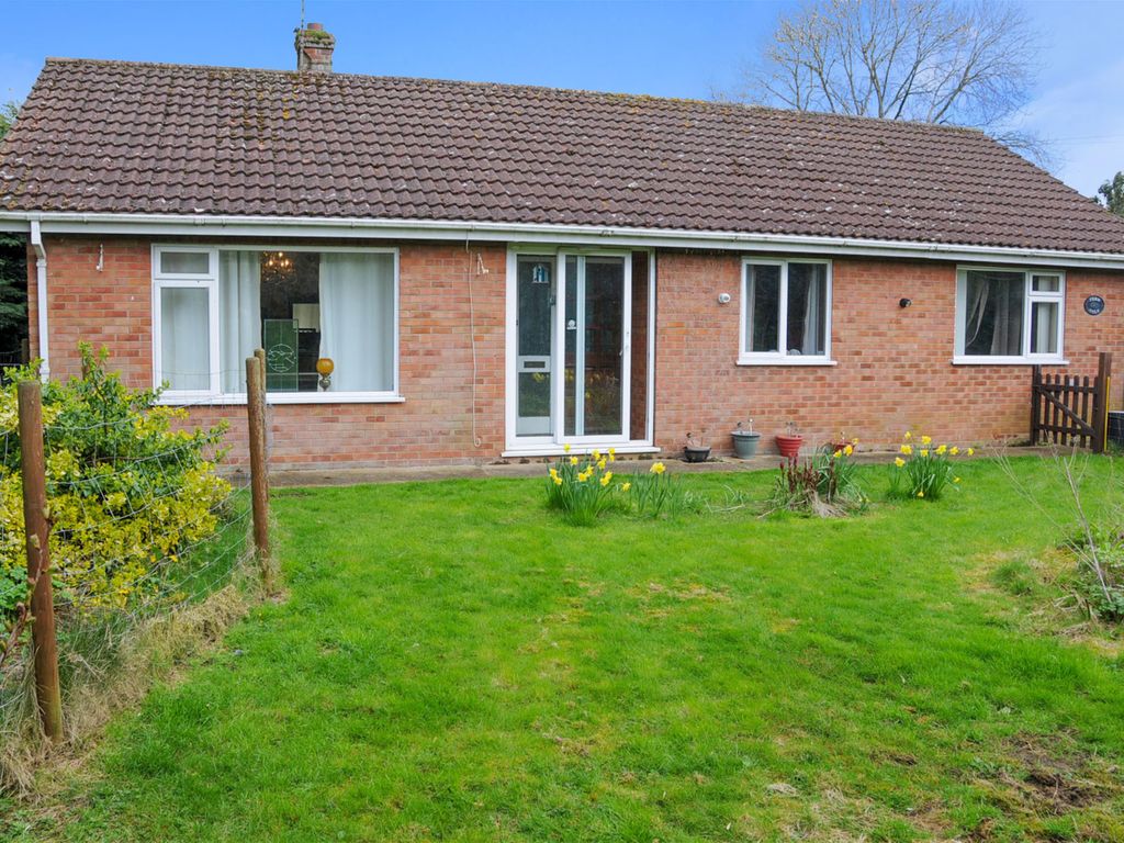 3 bed detached bungalow for sale in Blacksmith Lane, East Keal, Spilsby