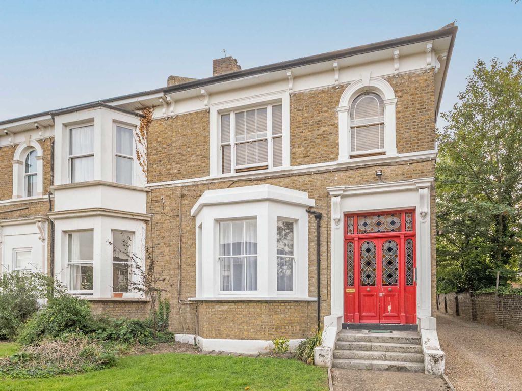 Studio for sale in Adelaide Road, Surbiton KT6, £229,950 Zoopla