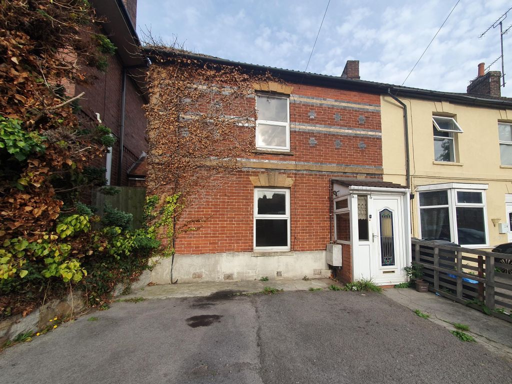 2 bed semidetached house for sale in St. Michaels Avenue, Yeovil BA21