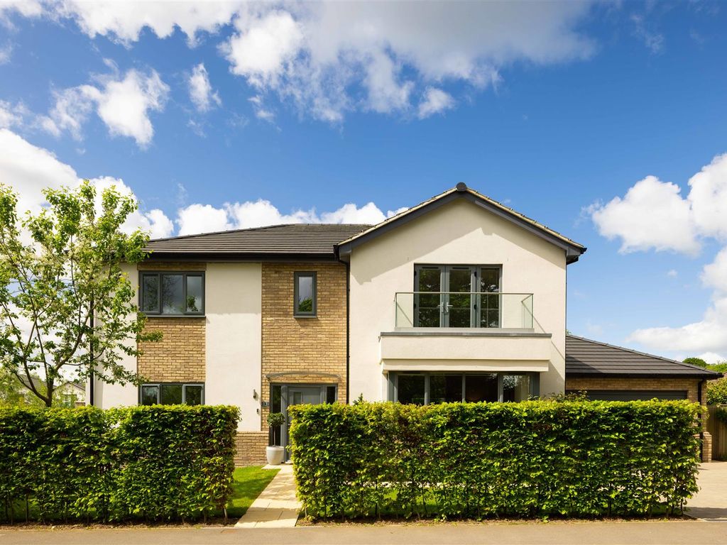 4 bed detached house for sale in High Moor Avenue, Moortown, Leeds LS17