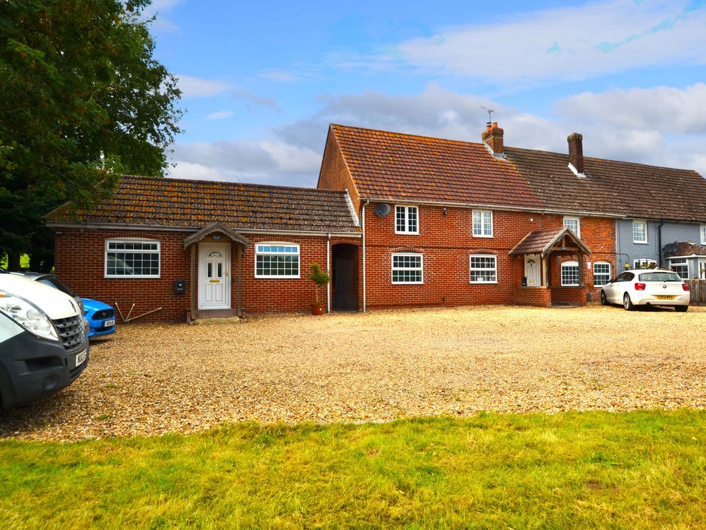 6 bed semidetached house for sale in Aughton, Collingbourne Kingston