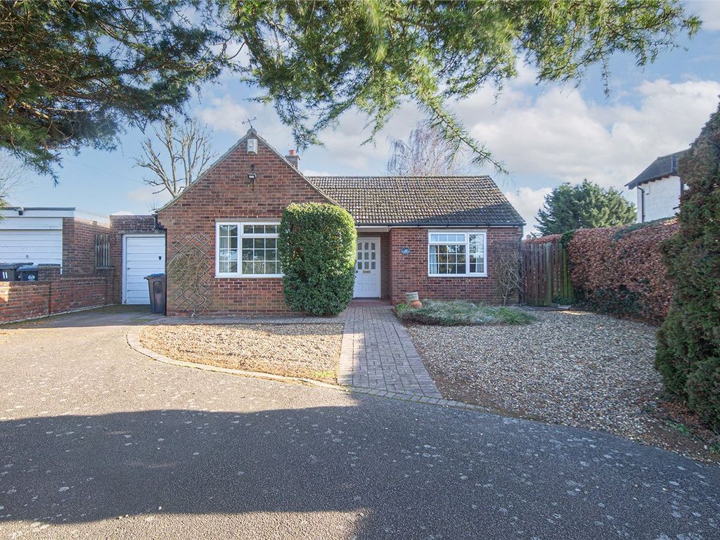 3 bed bungalow for sale in School Lane, Tewin, Welwyn, Hertfordshire