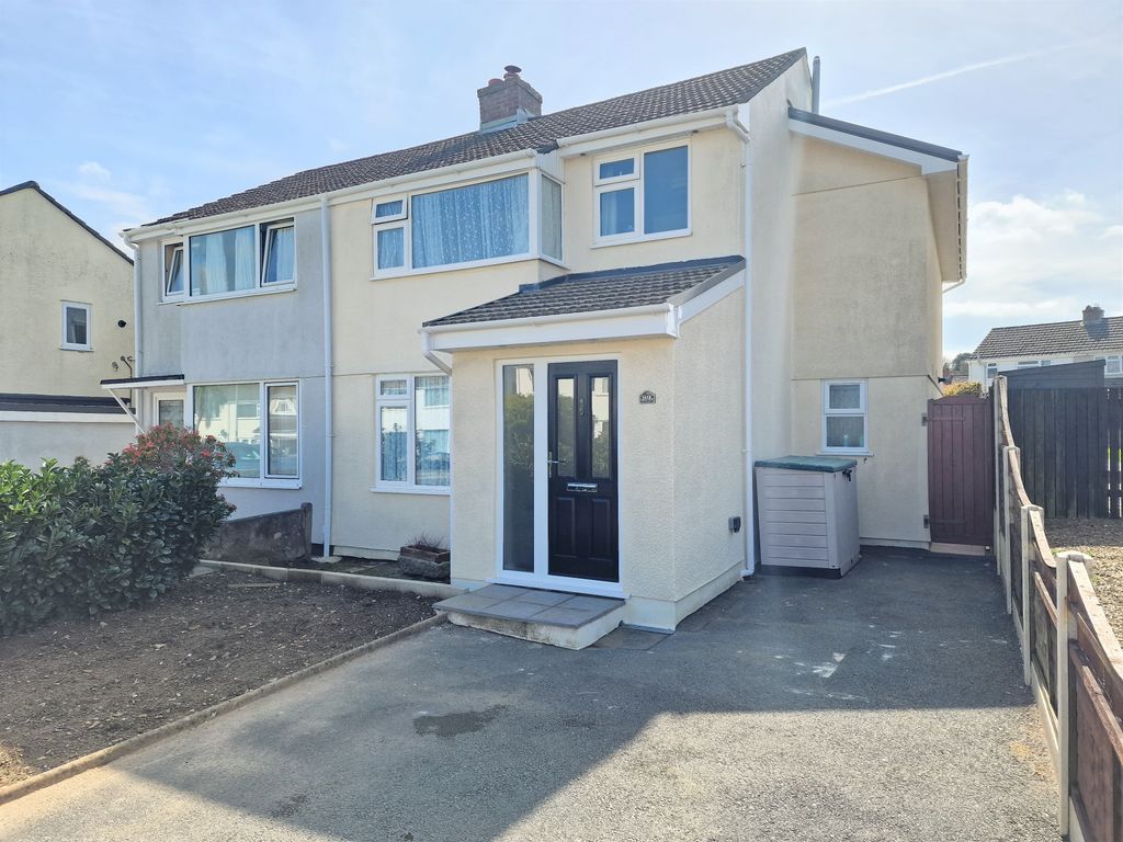 4 bed semidetached house for sale in St. Johns Road, Launceston PL15