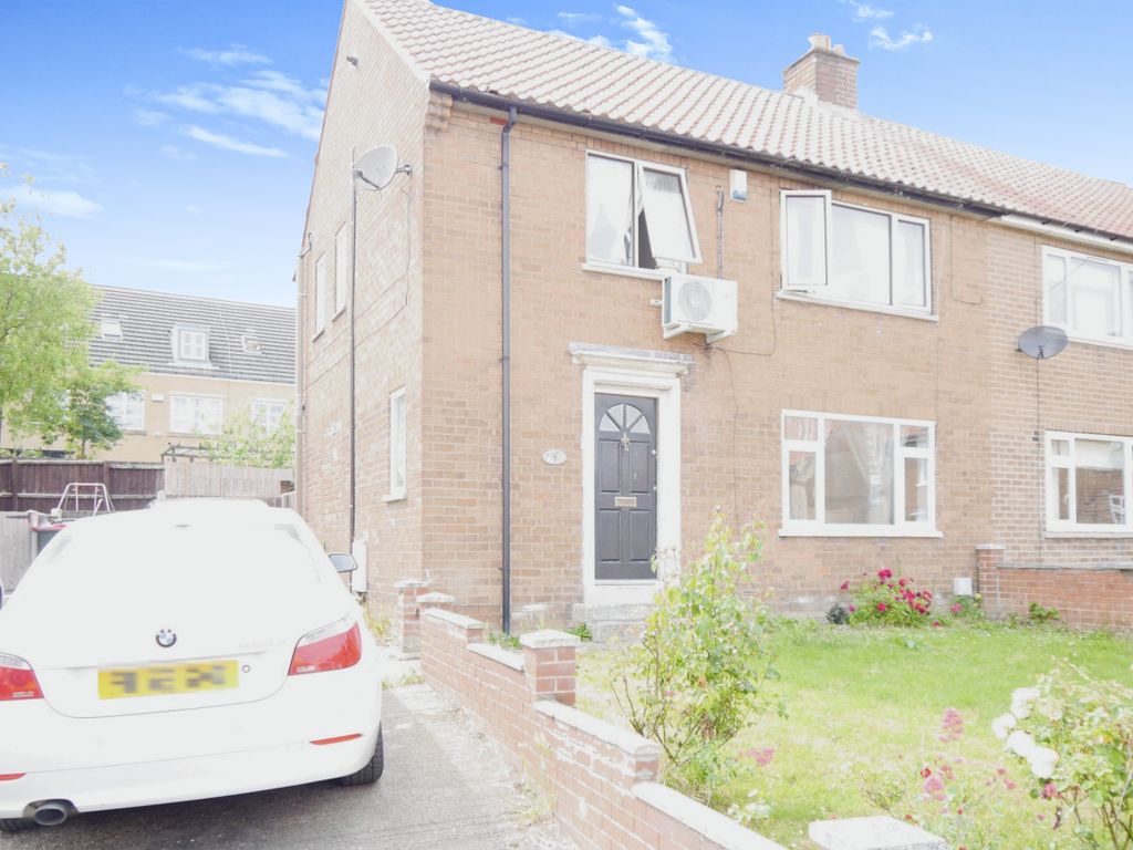 3 bed semidetached house for sale in Norwood Crescent, Kiveton Park