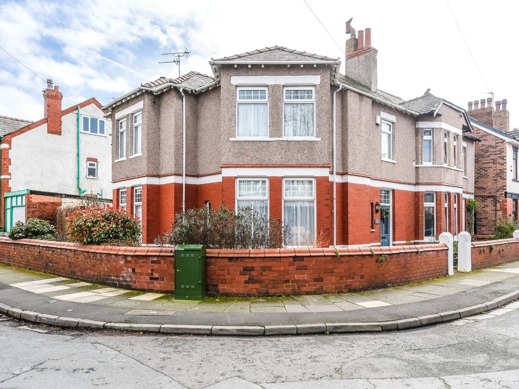4 bed semidetached house for sale in Kimberley Drive, Liverpool