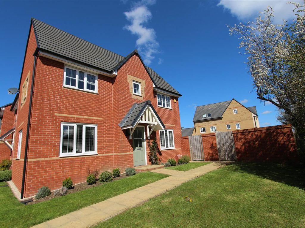 3 bed property for sale in Goldcrest Walk, Keynsham, Bristol BS31 Zoopla